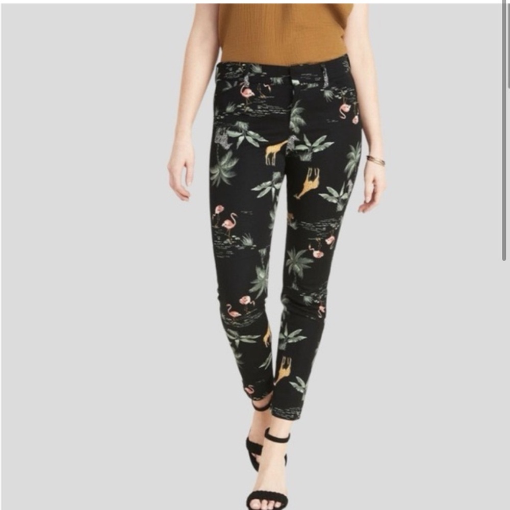 Old Navy Black Tropical Print Pants